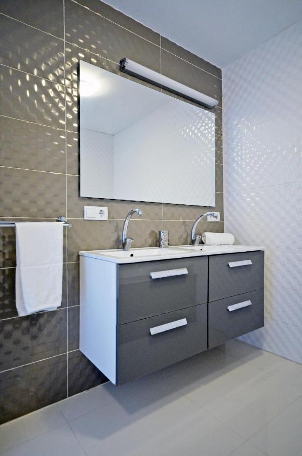 Modern Apartment In فالنسيا المظهر الخارجي الصورة